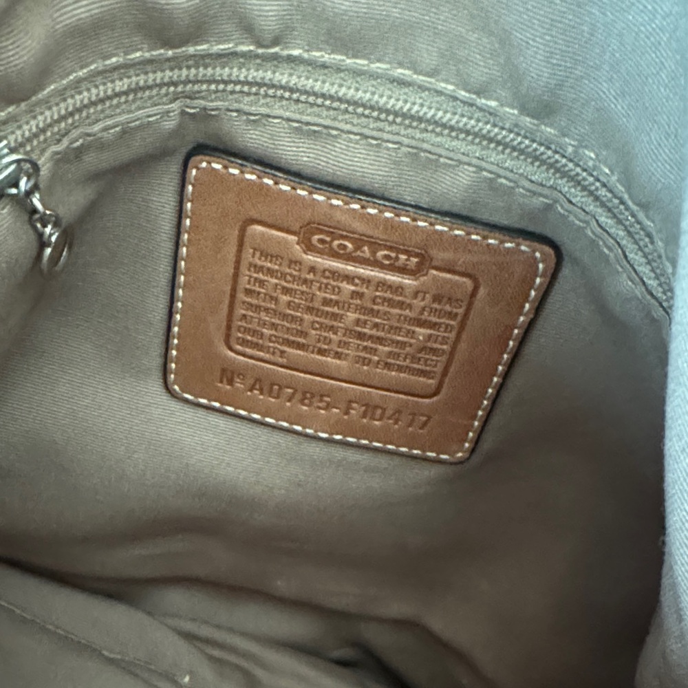 Vintage Coach Tan and Brown Signature Shoulder Bag - Picture 2 of 8